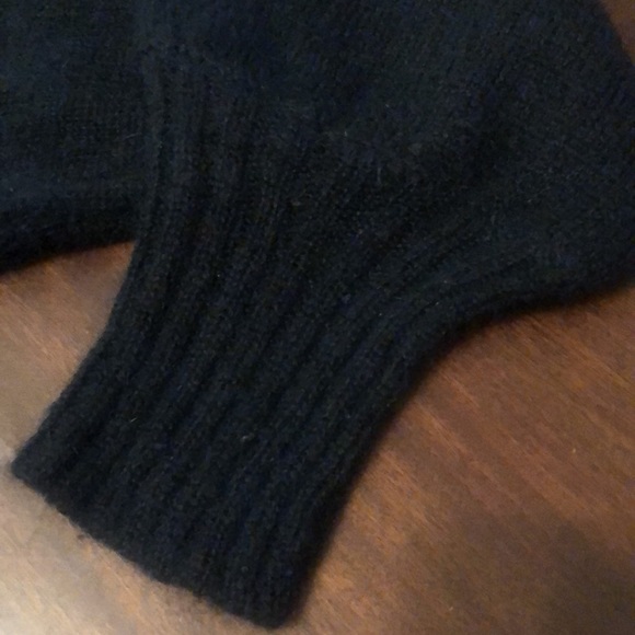 Designers remix batwing wool sweater - Picture 6 of 6